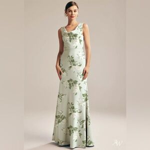 Elegant Green Floral Maxi Dress